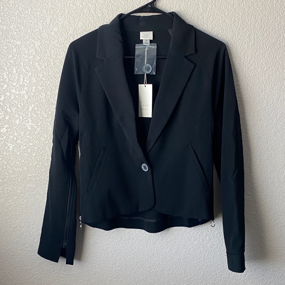 A New Day - Women's Adaptive Seated Fit Side Opening Blazer Jacket/ Black